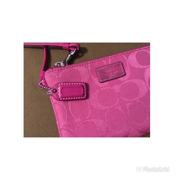 Cute Coach Belt & Wristlet - Picture 5 of 6
